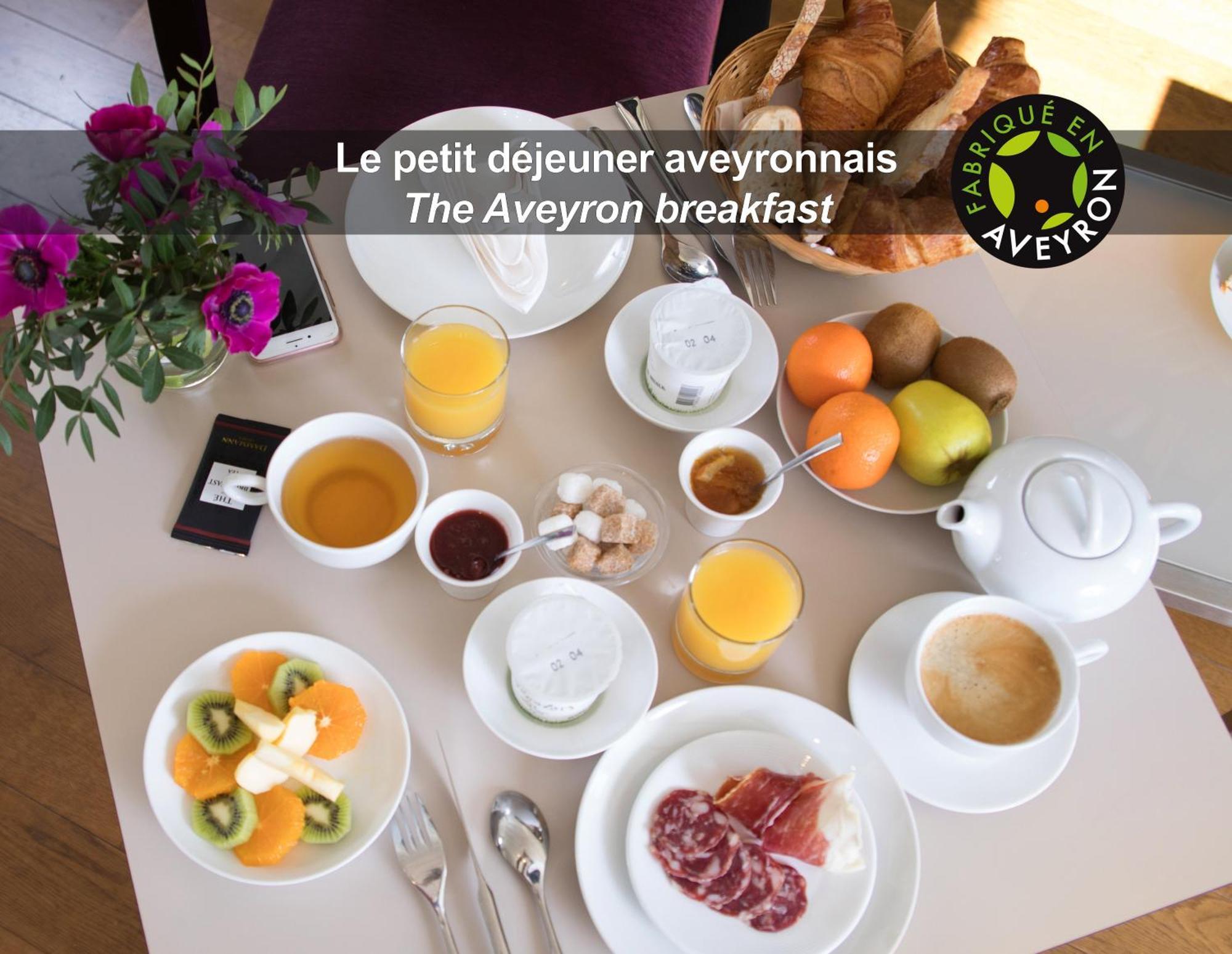 Hotel La Ferme De Bourran Rodez - Parking Prive Gratuit Bagian luar foto