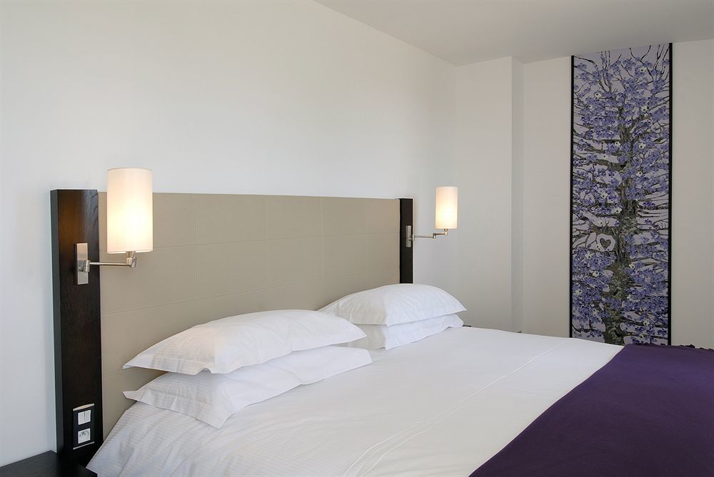Hotel La Ferme De Bourran Rodez - Parking Prive Gratuit Bagian luar foto